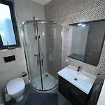 Lägenhet Luxurious 2 Bedroom With Sea View *