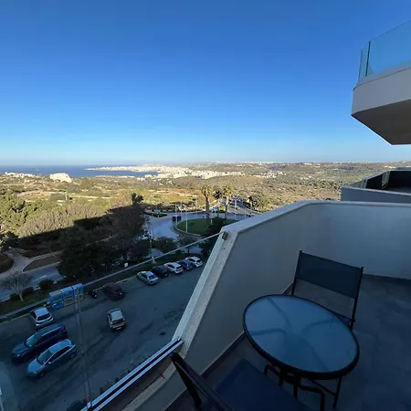 Luxurious 2 Bedroom With Sea View Lägenhet Mellieħa