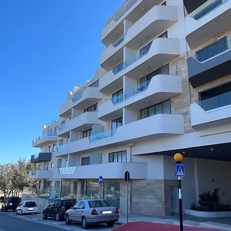 Luxurious 2 Bedroom With Sea View Lägenhet
