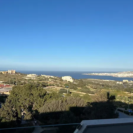 Luxurious 2 Bedroom With Sea View * Mellieħa